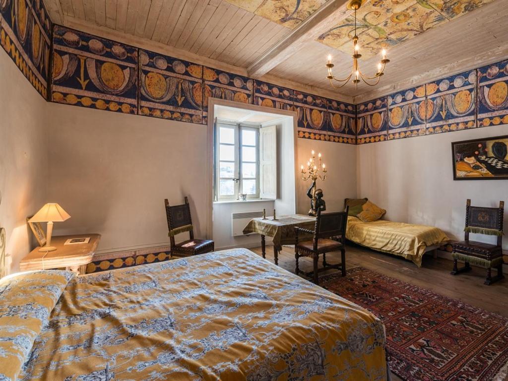 Chateau Des Marcilly Talaru Шальмазель Номер фото
